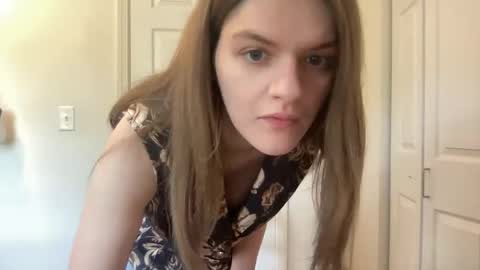 Snapshot of sweet_meow_madness chatting on 06.01.26 Sweet May online show from 06.01.26