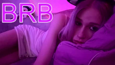 sweet_mol1y online show from 10.21.25