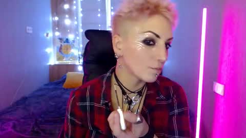 sweet_n_strong online show from 12.15.25