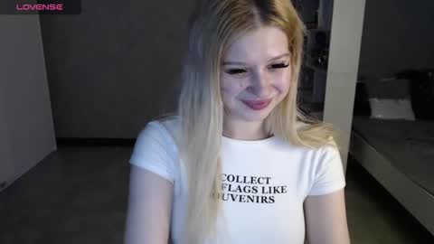 sweet_nicole_333 online show from 10.23.25