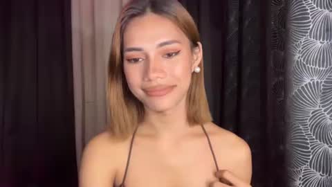 sweet_nikki03 online show from 11.24.25
