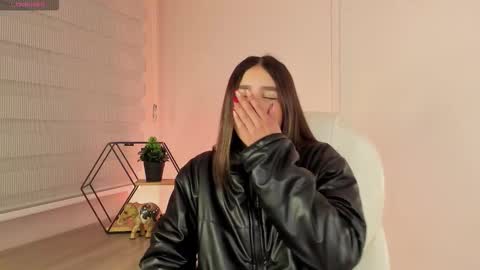 Snapshot of sweet_obsession__ chatting on 09.12.25 Sweet Obsession online show from 09.12.25