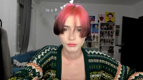 kira online show from 12.14.25