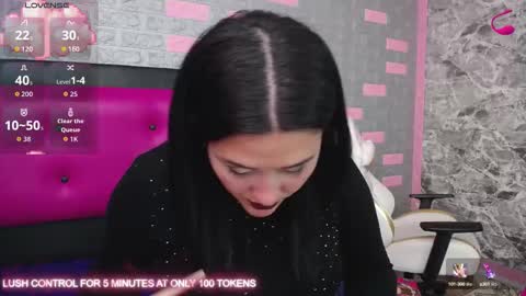  LAUREN  online show from 09.17.25