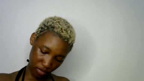 Snapshot of sweet_pussy04 chatting on 07.15.26 sweet girl online show from 07.15.26