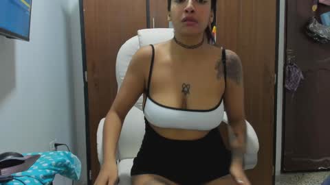 sweet_robyn online show from 01.01.25