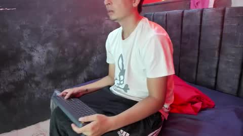 Snapshot of sweet_sofi20 chatting on 10.21.25 sweet_sofi20 online show from 10.21.25