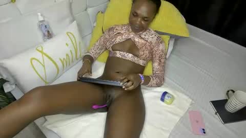 Snapshot of sweet_spoon chatting on 12.19.24 Nina online show from 12.19.24