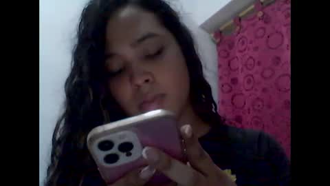 Yeileen online show from 03.01.25