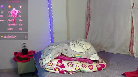 Snapshot of sweet_susy999 chatting on 10.20.25 susy 222 online show from 10.20.25