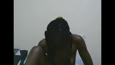 Snapshot of sweet_tattiana chatting on 02.05.25 Tatty online show from 02.05.25