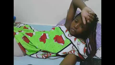 Snapshot of sweet_tattiana chatting on 02.08.25 Tatty online show from 02.08.25