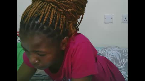 Snapshot of sweet_tattiana chatting on 03.01.25 Tatty online show from 03.01.25