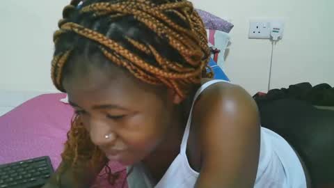 Snapshot of sweet_tattiana chatting on 03.11.25 Tatty online show from 03.11.25