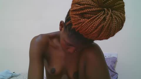 Snapshot of sweet_tattiana chatting on 03.12.25 Tatty online show from 03.12.25