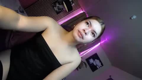 sweet_trexie online show from 11.03.25