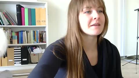 Heidi Brenner - Please check bio for schedule  FAQ online show from 01.22.25