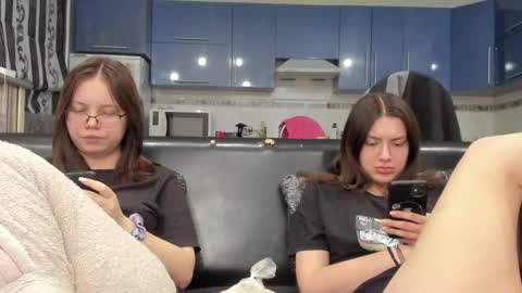 Snapshot of sweet_violetti chatting on 02.07.25 sweet_violetti online show from 02.07.25