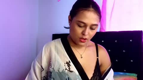 Snapshot of sweet_xuee18 chatting on 01.28.25 Sweet online show from 01.28.25