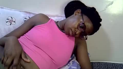 Snapshot of sweet_zarah chatting on 04.27.26 sweet_zarah online show from 04.27.26