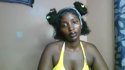 Snapshot of sweet_zuri3 chatting on 05.11.26 zuri online show from 05.11.26