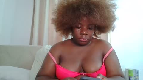 Snapshot of sweetafricangal chatting on 07.08.26 NASHA online show from 07.08.26