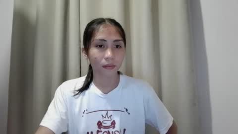 Snapshot of sweetasiancolleen chatting on 08.03.26 colleen online show from 08.03.26