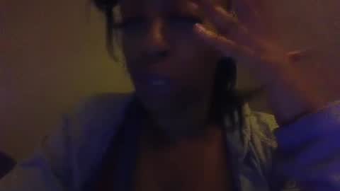 Snapshot of sweetaztea chatting on 02.22.25 sweetaztee online show from 02.22.25
