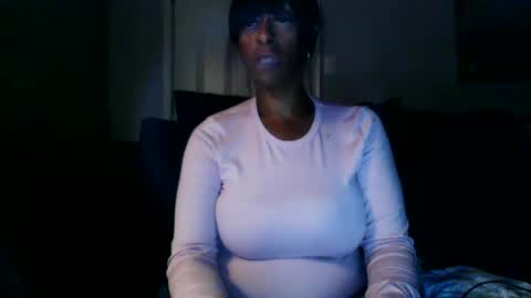 Snapshot of sweetaztea chatting on 10.10.25 sweetaztee online show from 10.10.25