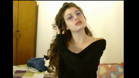 sweetcalm_ online show from 03.20.26