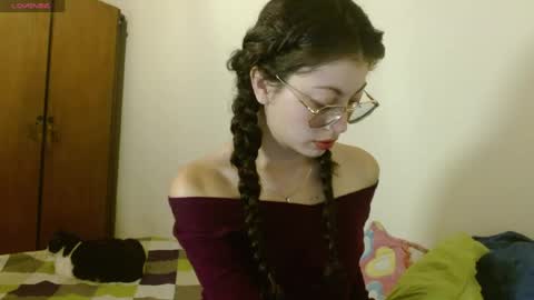 Snapshot of sweetcalm_ chatting on 05.31.26 sweetcalm_ online show from 05.31.26