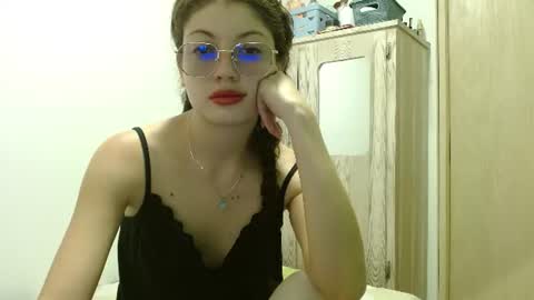Snapshot of sweetcalm_ chatting on 07.19.26 sweetcalm_ online show from 07.19.26