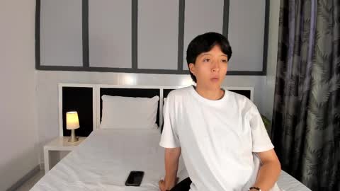 Eva Short hair girl  - Victoria Long red hair online show from 10.16.25