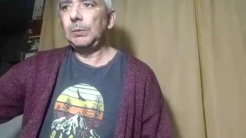 Snapshot of sweetcuervo chatting on 10.18.25 sweetcuervo independent model online show from 10.18.25