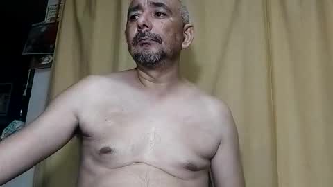 Snapshot of sweetcuervo chatting on 12.19.25 sweetcuervo independent model online show from 12.19.25