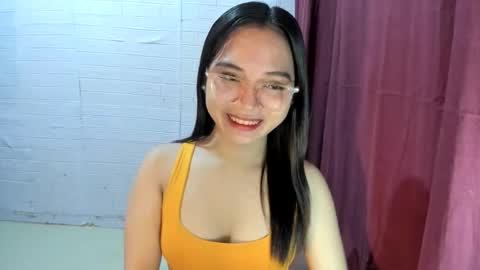 Snapshot of sweetcummer27 chatting on 10.27.25 SOPHIA online show from 10.27.25