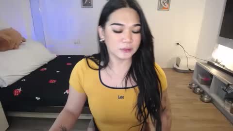 Snapshot of sweetcuteangel chatting on 01.30.25 angel 3 online show from 01.30.25