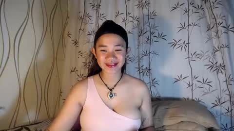 Snapshot of sweetdannica chatting on 05.12.26 Danni online show from 05.12.26