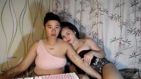 Snapshot of sweetdannica chatting on 05.16.26 Danni online show from 05.16.26