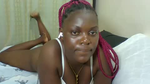 Snapshot of sweetdarkskin chatting on 01.27.25 CLARIS online show from 01.27.25
