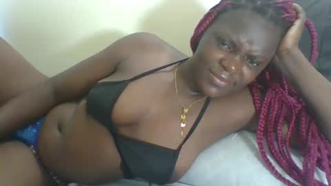 Snapshot of sweetdarkskin chatting on 01.29.25 CLARIS online show from 01.29.25