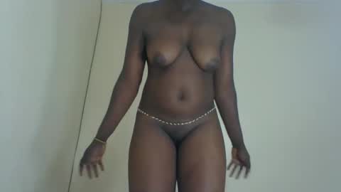Snapshot of sweetdarkskin chatting on 02.05.25 CLARIS online show from 02.05.25