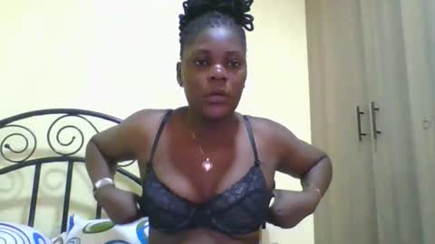 Snapshot of sweetdarkskin chatting on 10.19.25 CLARIS online show from 10.19.25