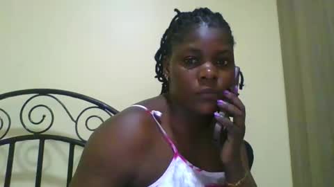 Snapshot of sweetdarkskin chatting on 11.03.25 CLARIS online show from 11.03.25