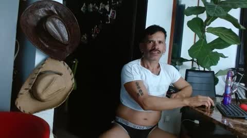 Snapshot of sweetday_19 chatting on 02.25.26 sweetday_19 online show from 02.25.26