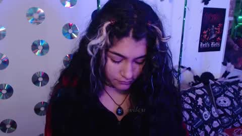 Abril online show from 10.08.25