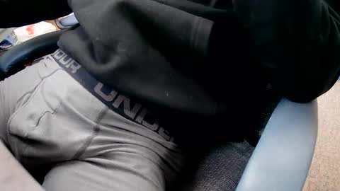 Stick around its a grower online show from 04.07.26