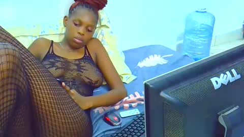 sweetebony123 online show from 10.22.25