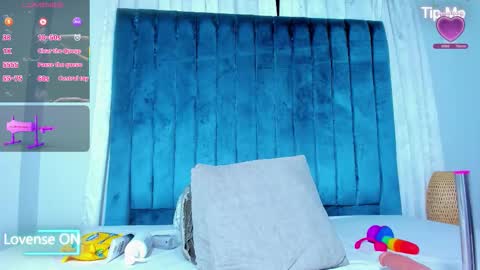 Snapshot of sweetebony_69 chatting on 10.08.25 Mia online show from 10.08.25