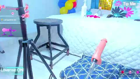 Snapshot of sweetebony_69 chatting on 06.12.26 Mia online show from 06.12.26